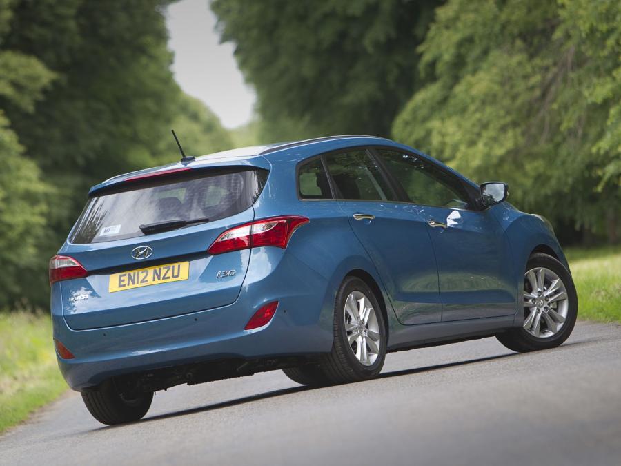  Hyundai i30 Wagon 2012 года  (UK) (фото 58 из 70)